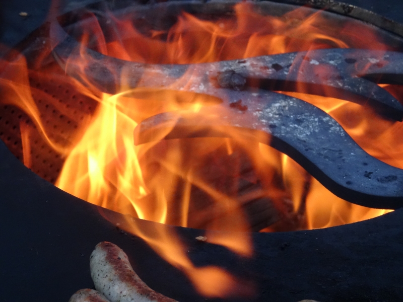Stahl-Feuerplatte mit Flamme, Orig. Feuertopfshop.de