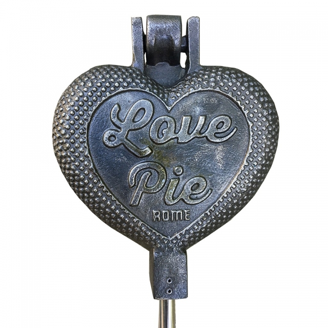 Rome Love Pie Iron aus Gusseisen, Liebeseisen herzfrmig